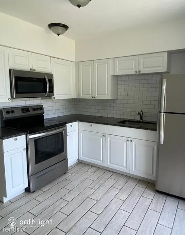 Foto del edificio - 3 br, 1 bath House - 2924 Elm Street UNIT