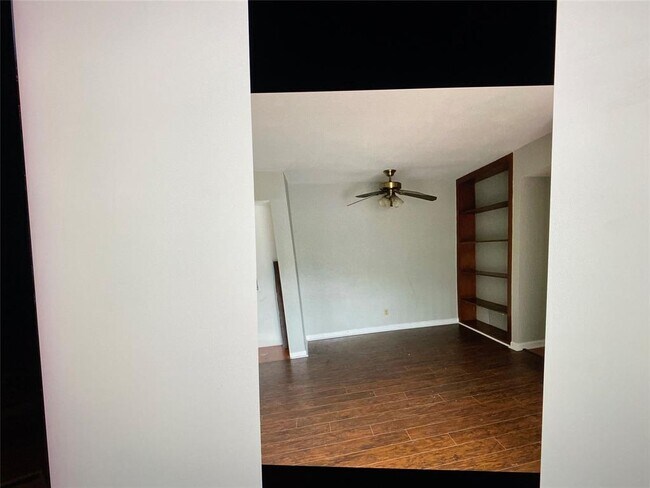 Building Photo - 6001 Reims Rd