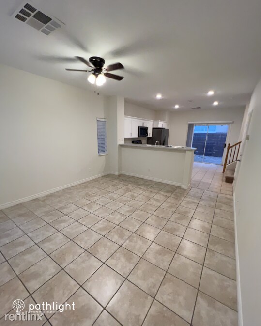 Foto del edificio - 2 br, 2.5 bath House - 10605 Coal Canyon A...