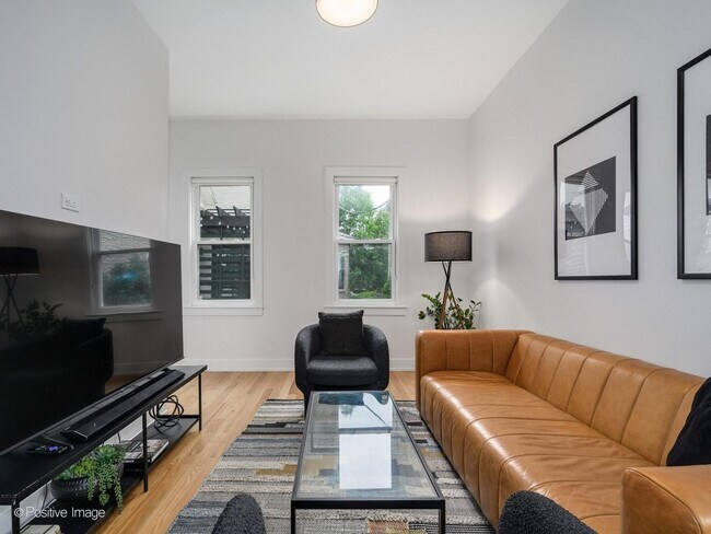 Foto del edificio - 2516 N Campbell Ave