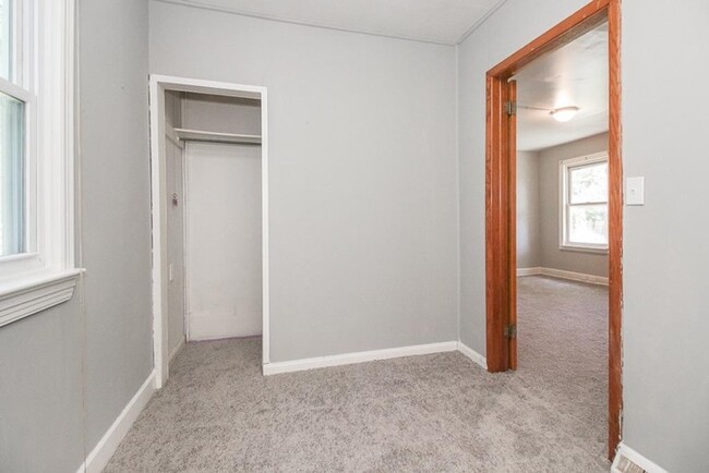 Building Photo - 7850 Linden St