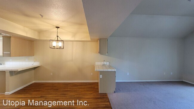 Building Photo - 3 br, 2 bath House - 5215 Arden Way