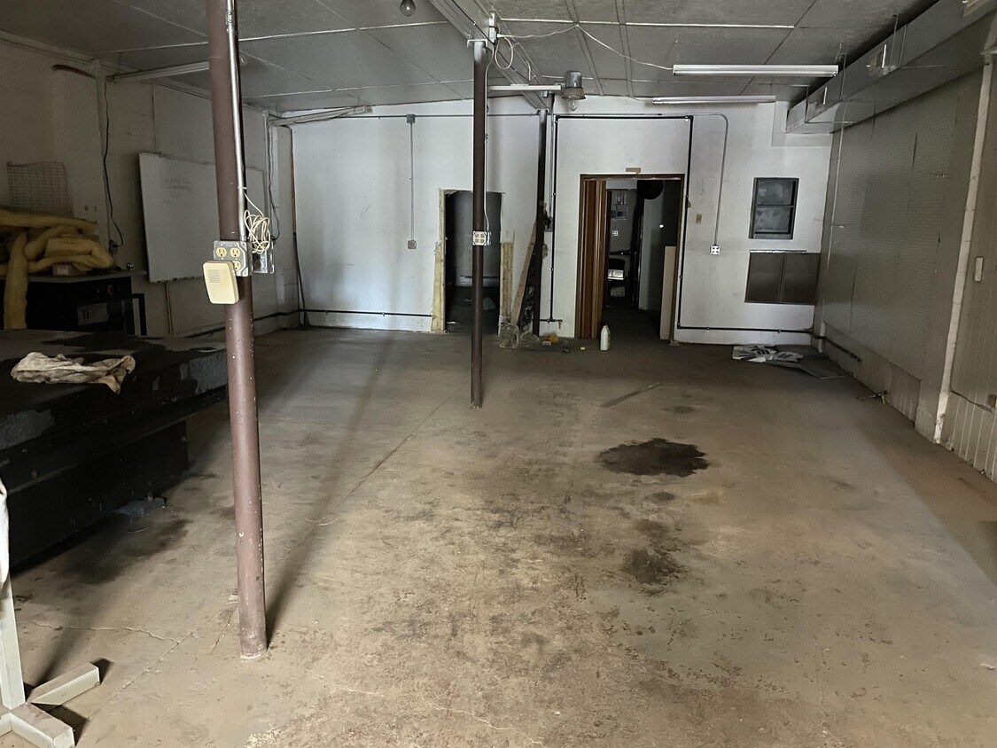 111 E Cherry St, Butler, IN 46721 House Rental in Butler, IN