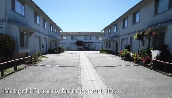 Primary Photo - 14 Stender Ave