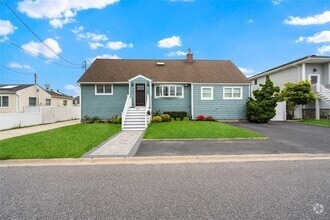 Building Photo - 551 Fire Island Ave