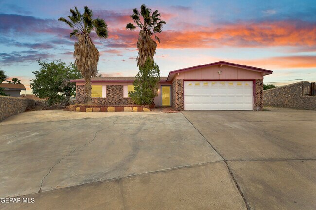 Foto del edificio - 1529 Babe Hiskey Ln