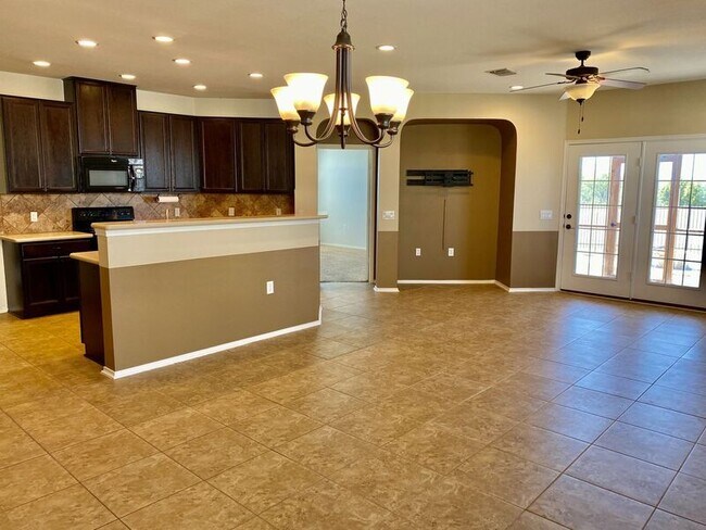 Foto del edificio - 10905 Roderick Lawson Ln