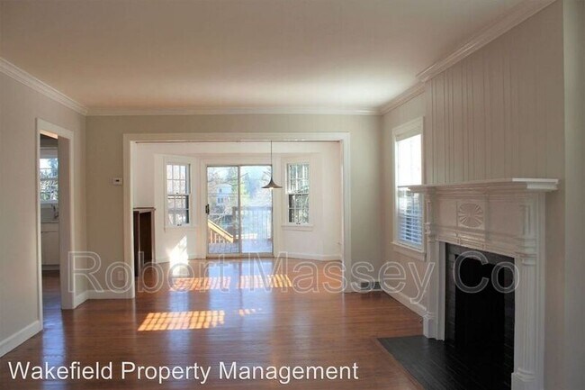 Building Photo - 2546 Woodcreek Rd