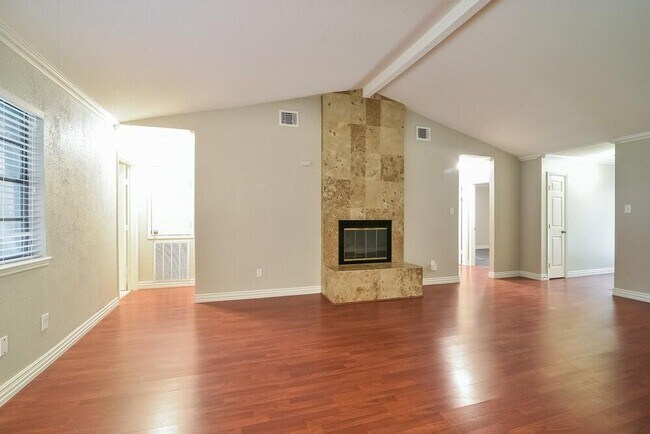 Building Photo - 15907 Marsh Hawk St