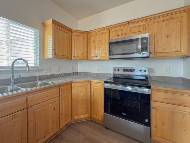 Foto del edificio - 1352 1440 S