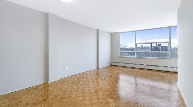 Building Photo - 3201 Lawrence Ave E