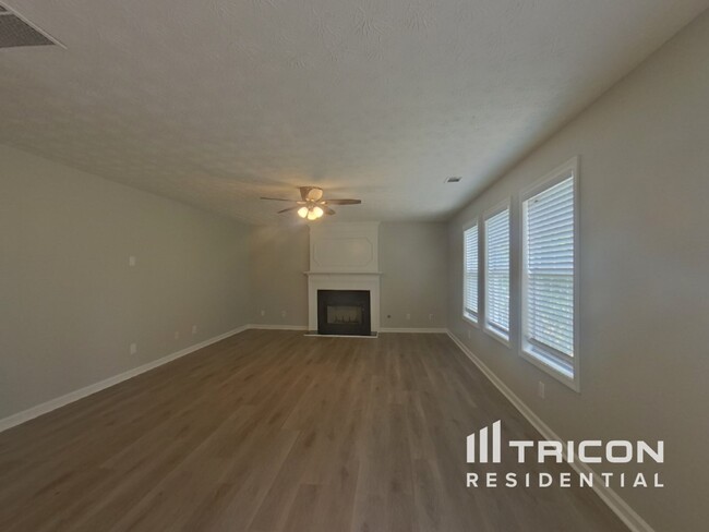 Foto del edificio - 267 Lakeview Pl