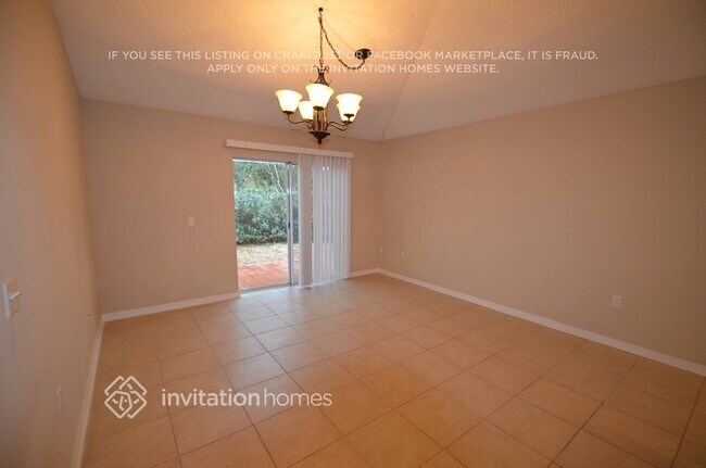 Foto del edificio - 4118 Half Moon Cir