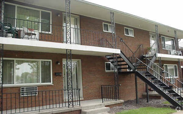 Primary Photo - 1450-1454 Elaine Rd