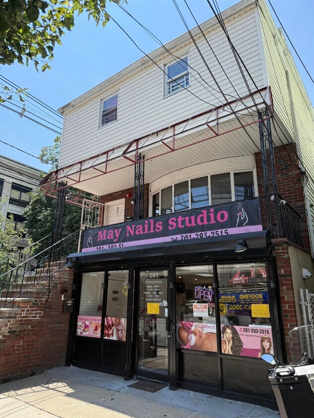 Foto principal - 201 39th St