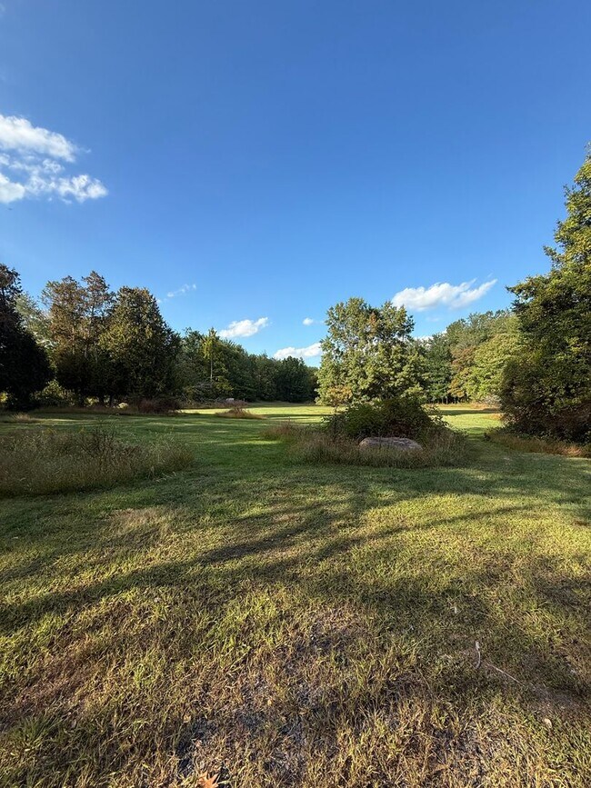 Building Photo - Charming Doylestown Modern Farmhouse & Barn