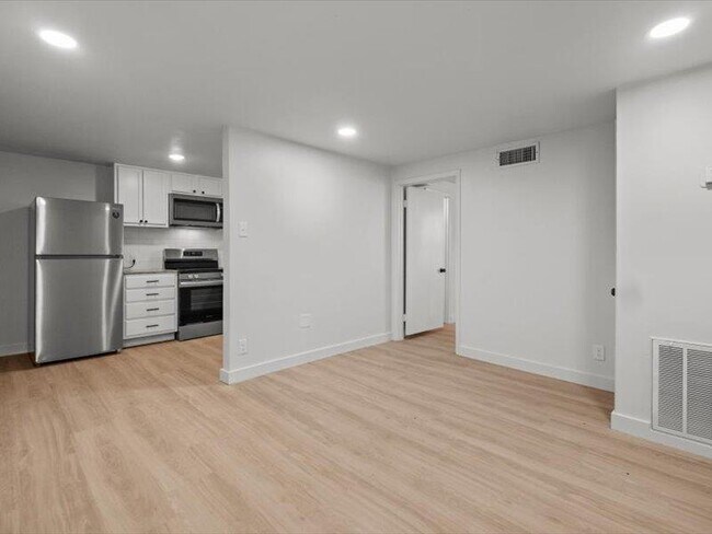 Foto del edificio - 525 W Houston St