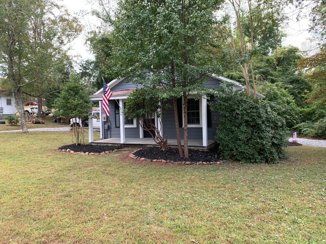 600 E Parker Rd, NC 28655 House Rental in NC