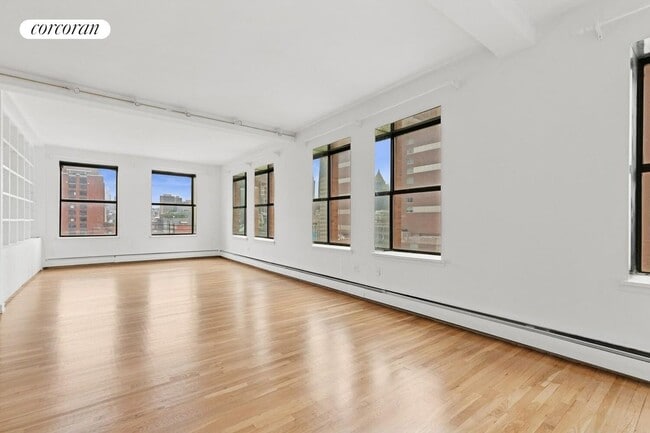 Building Photo - 260 W Broadway