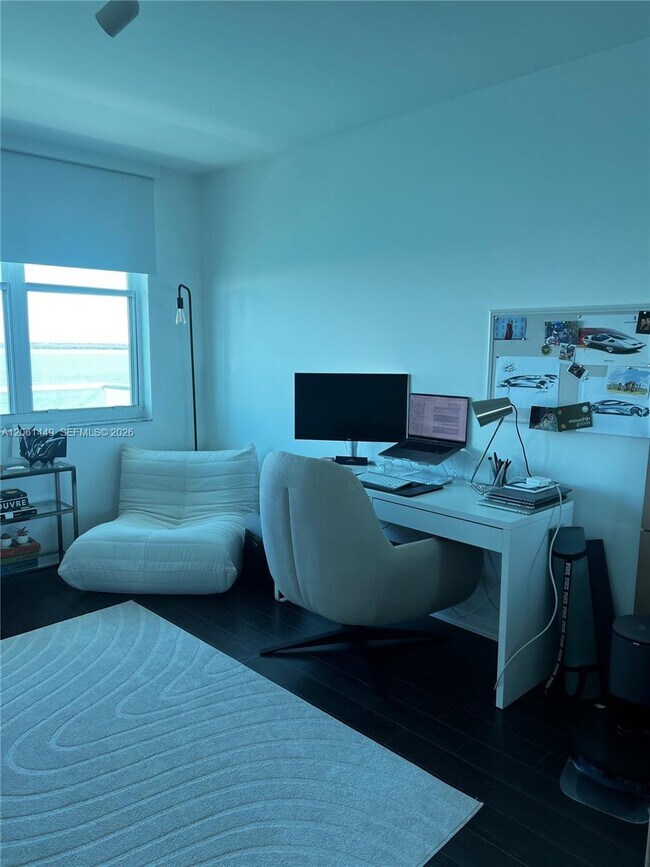 Foto del edificio - 800 Claughton Island Dr