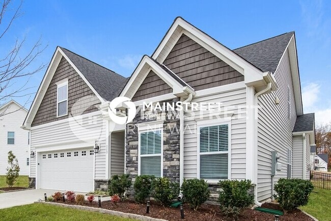 Building Photo - 3 Bedroom Pet-Friendly Home in CLAYTON, NC with Main Street Renewal