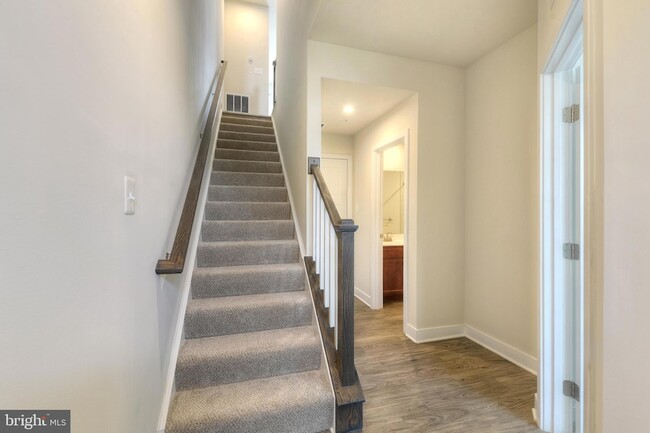 Building Photo - 6616 Ballenger Run Blvd