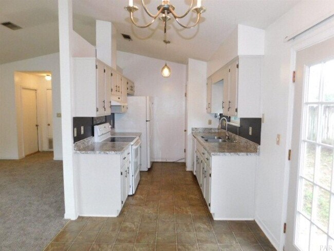 Foto del edificio - 8390 Harbour Square Dr