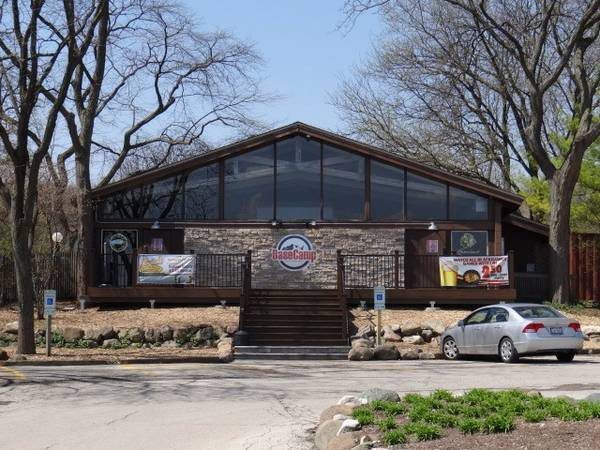 Foto del edificio - 5500 Hillcrest Ln