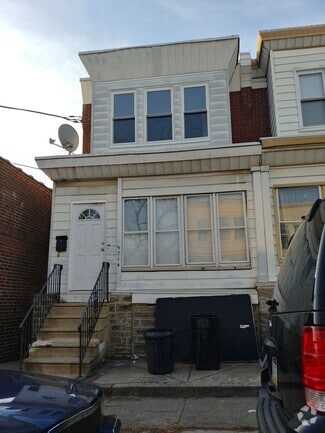 5714 N Lawrence St