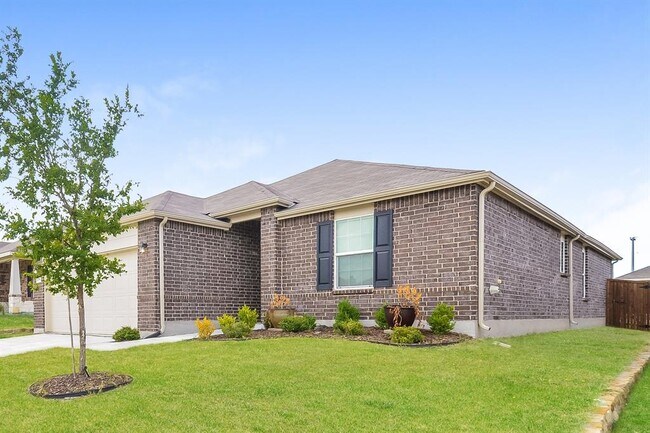 Building Photo - 1412 Vernon Dr