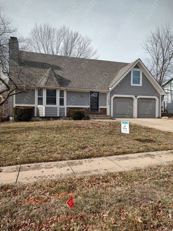 11604 Earnshaw St, Overland Park, KS 66213 - House Rental in Overland ...