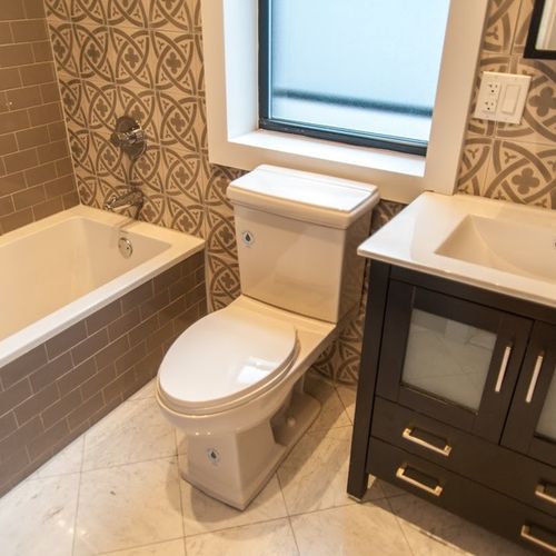 Building Photo - 605 Onderdonk Ave