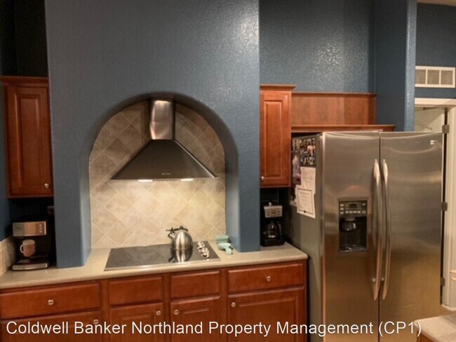 Building Photo - 4 br, 3 bath House - 6015 E Morningside Rd