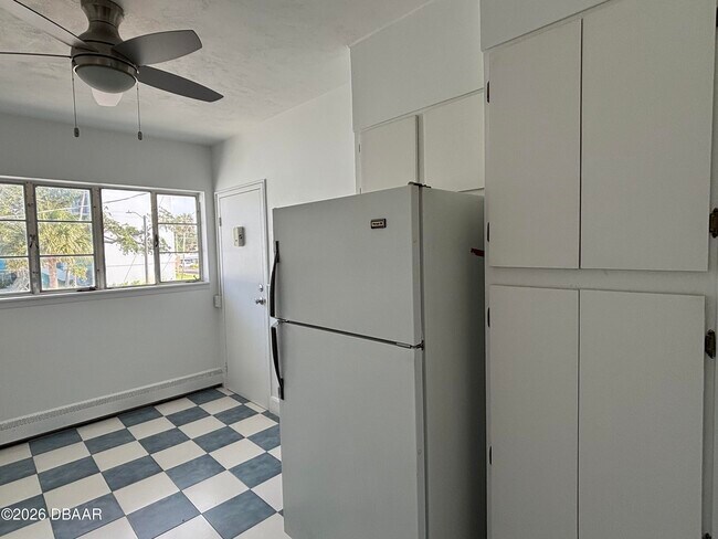 Foto del edificio - 500 S Beach St