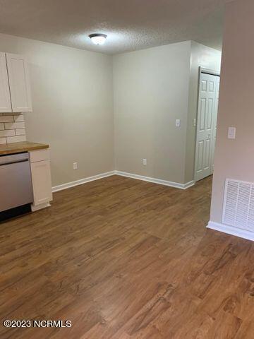 Foto del edificio - 355 W Wisconsin Ave