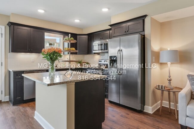 Building Photo - Serrano Townhomes  with walk out finished ...