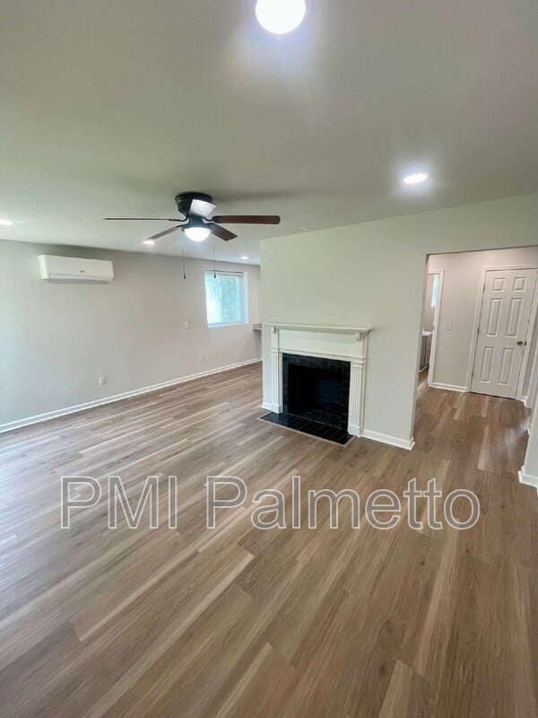 Foto del edificio - 5316 Middleton St