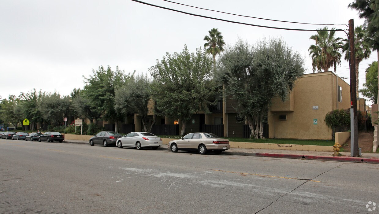 Foto del edificio - Lindley Northwood Apartments