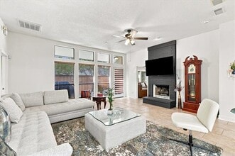 Building Photo - 2021 Whippoorwill Ln