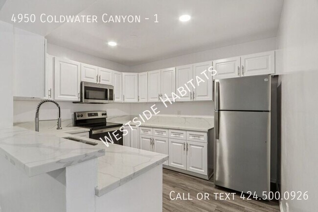 Foto del edificio - 4950 Coldwater Canyon Ave