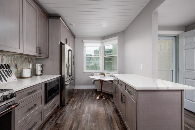 Foto del edificio - 7932 Sailboat Key Blvd S