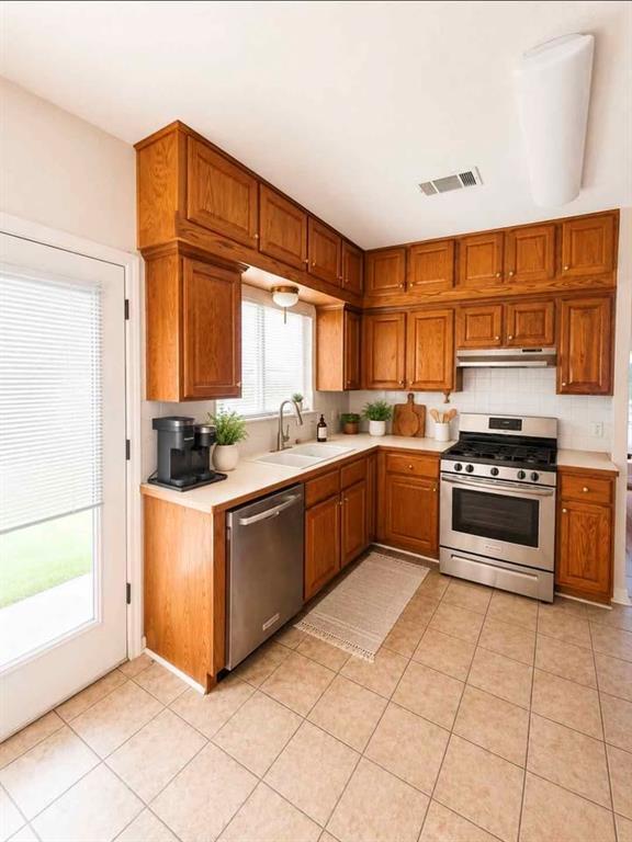 Foto del edificio - 1716 Ramona Cir