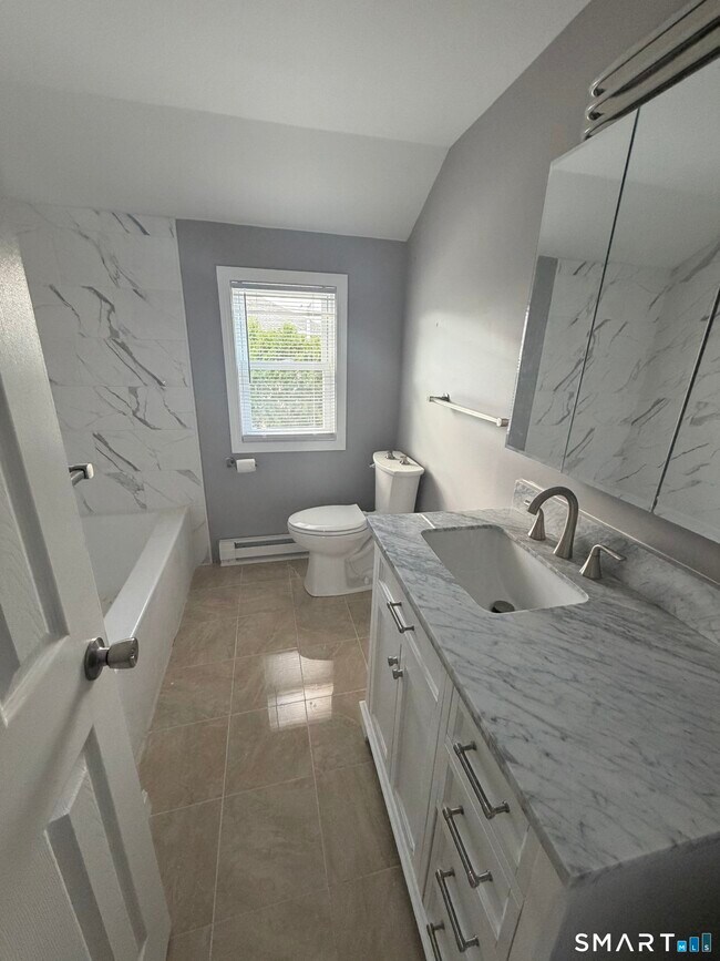 Foto del edificio - 117 Footpath Ln