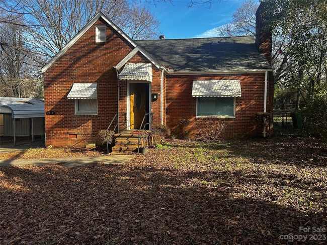 Building Photo - Room in House on Crispin Ave