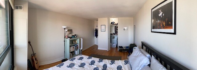 Bedroom - 1030 N State St