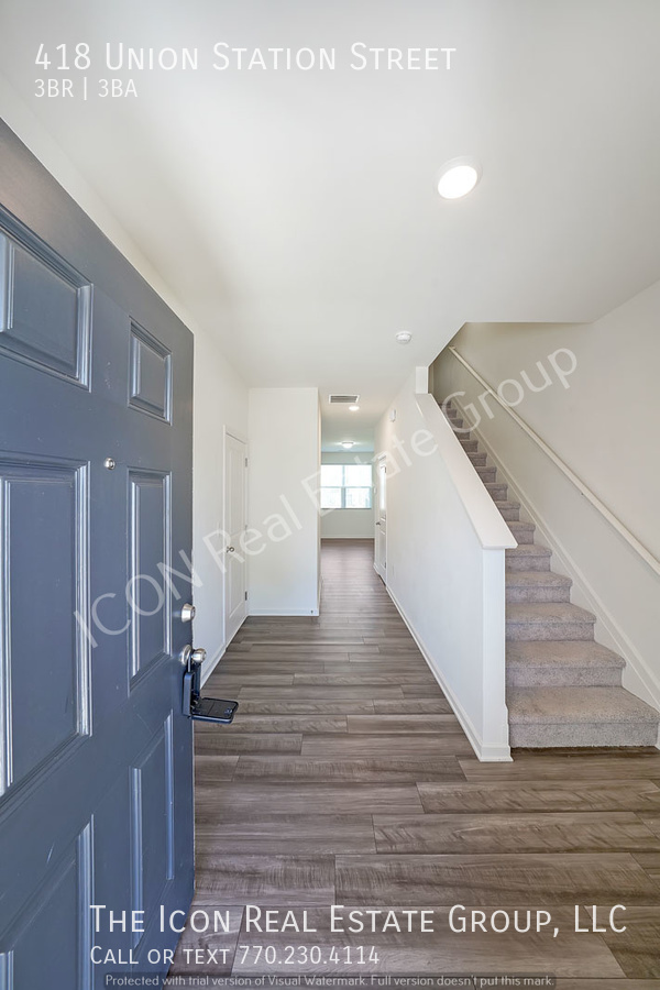 Building Photo - 3/2.5 townhome in Cartersville