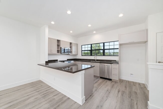 Foto del edificio - 11924 N Hoa Sen Cir