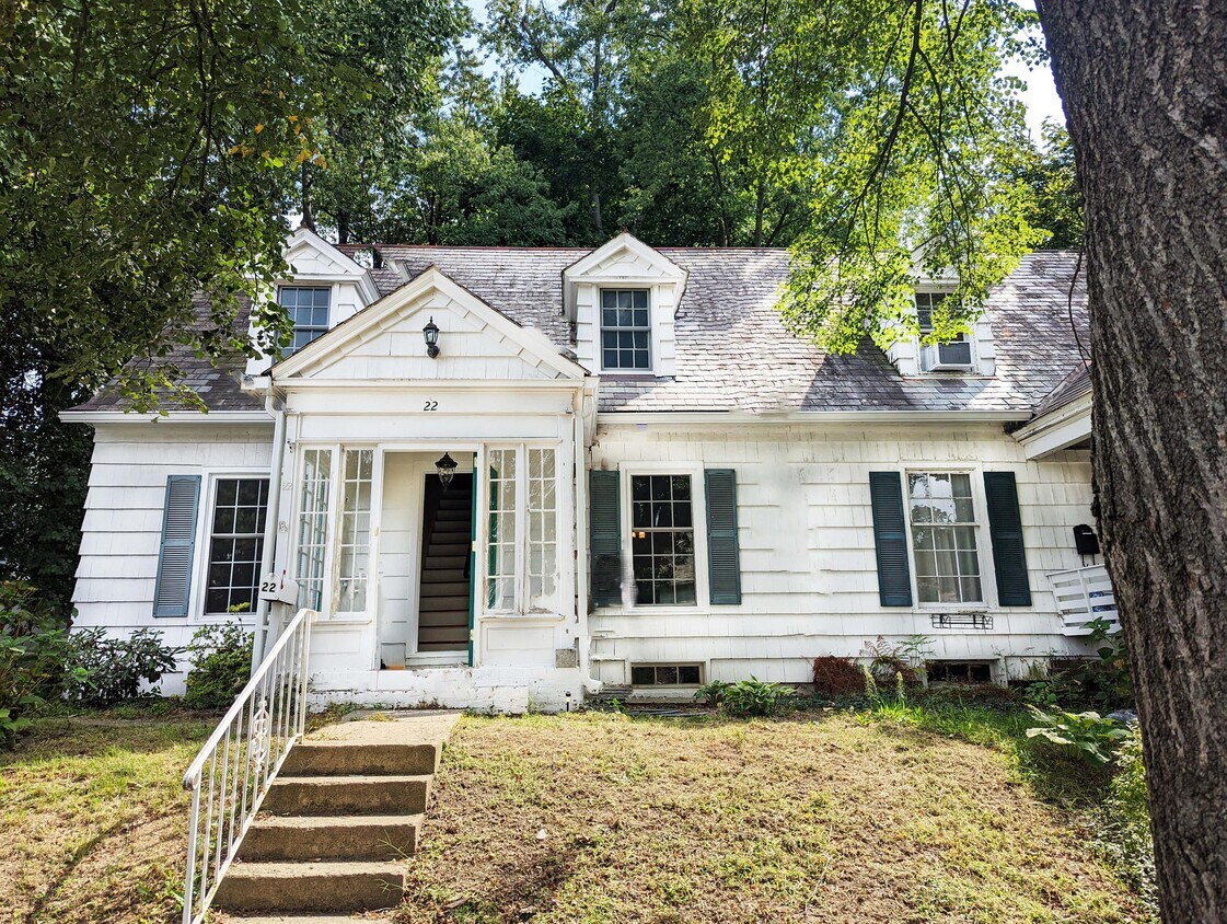 Primary Photo - 22 Bush Ave