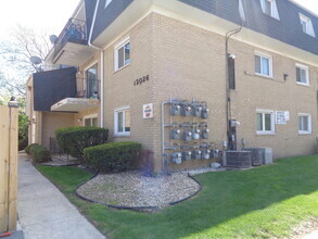 Building Photo - 12026 S Kildare Ave