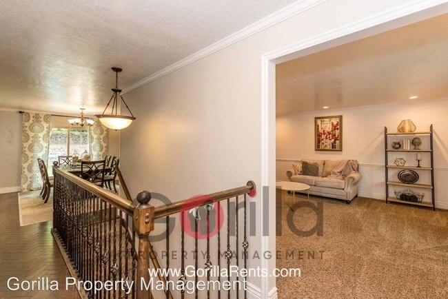 Building Photo - 6 br, 3 bath House - 977 Oakwood Drive